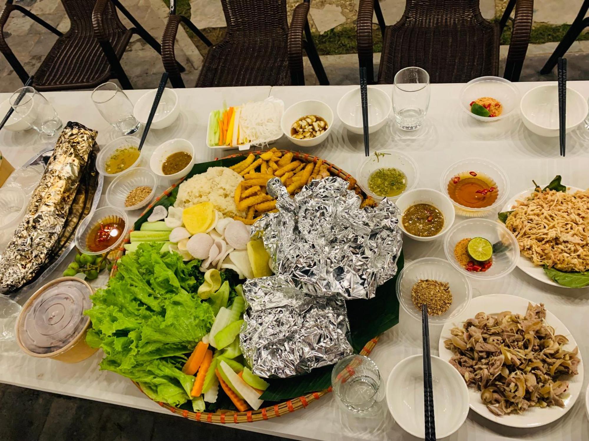 Chu Thien Homestay And Camping Hanoi Eksteriør billede