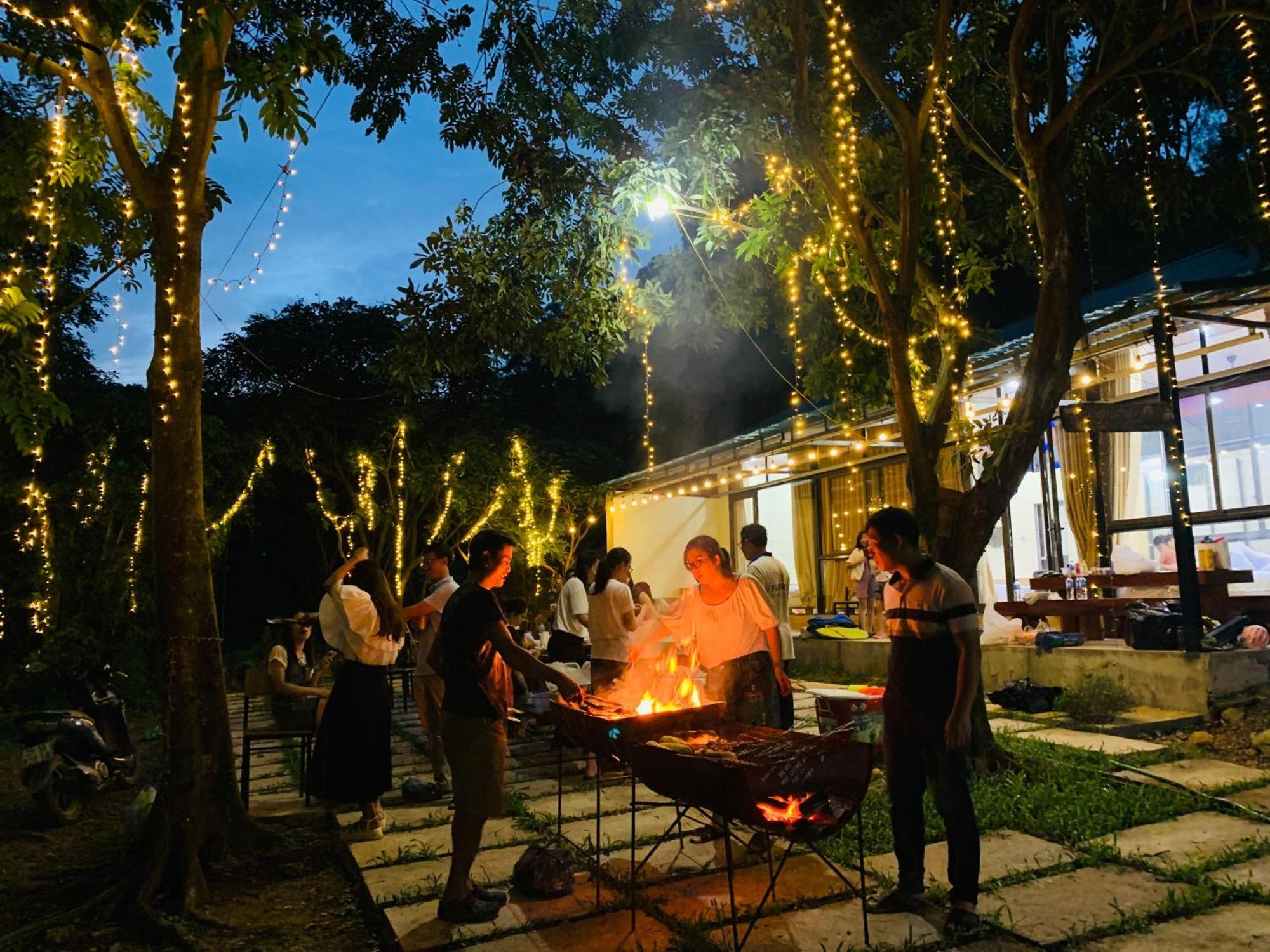 Chu Thien Homestay And Camping Hanoi Eksteriør billede