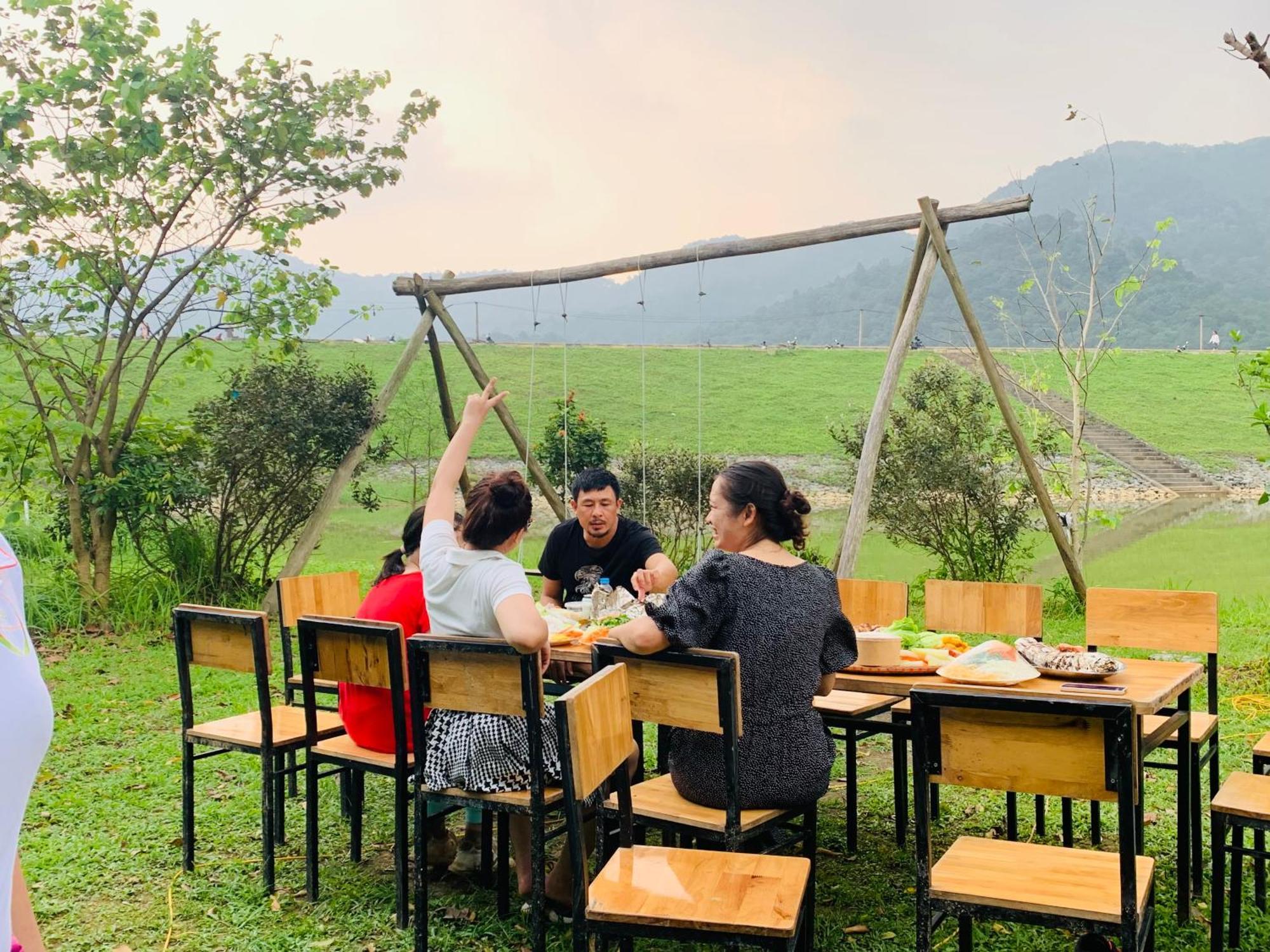 Chu Thien Homestay And Camping Hanoi Eksteriør billede